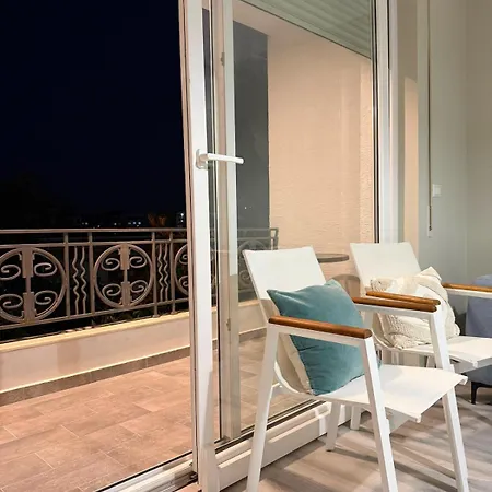 Apartament Modern Scandinavian Kodra E Diellit 2 *